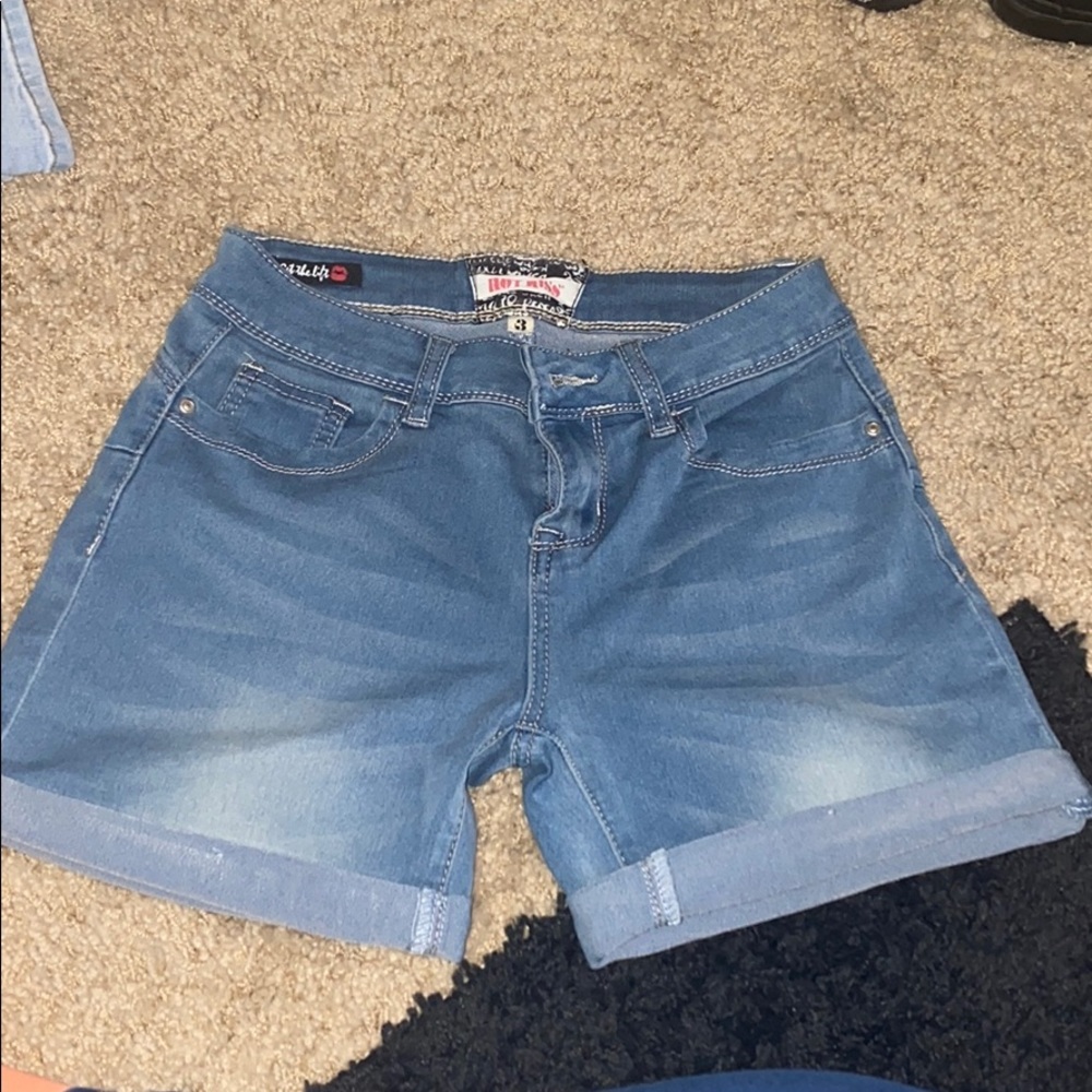 Size 3 light washed shorts